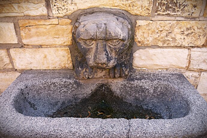 Kašna na Loretánském náměstí