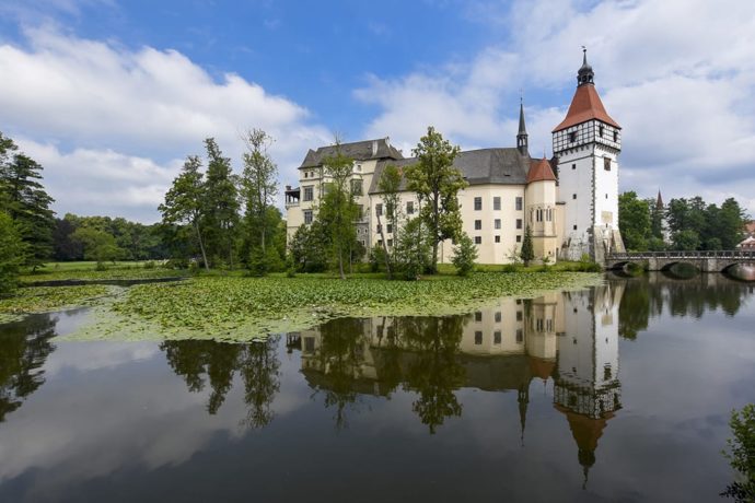 Největší vodní zámek v Česku. Zámek Blatná. Foto: ©Píseckem