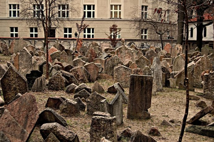 Praha, Josefov. Židovský hřbitov. Foto © Vlastimil 