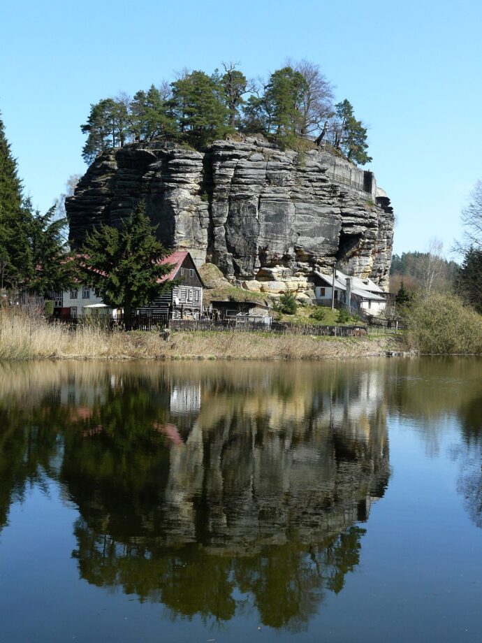 Skalní hrad a poustevna Sloup v Čechách. Foto © Hana Slívková