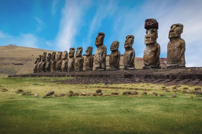 Obyvatelé Velikonočního ostrova hlasovali pro neotevření území turistům
