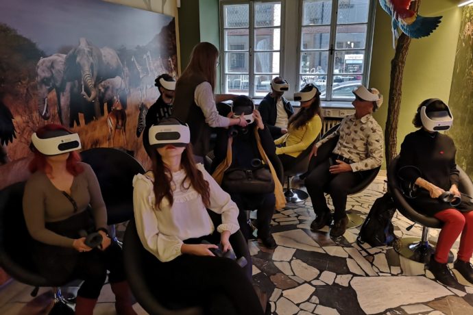 Chcete zažít zvířata jinak než v zoo? Zveme vás do virtuální expedice zoo Brno, kde se stanete součástí jejich světa