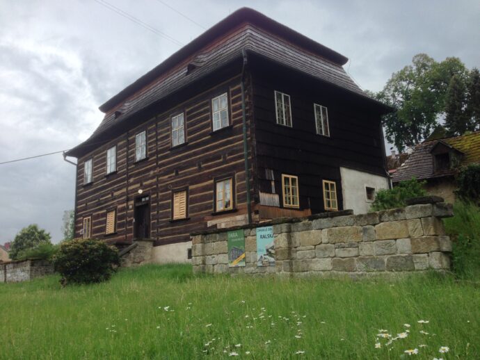 Fara Dolní Krupá.  Foto: ©Muzeum Mladoboleslavska