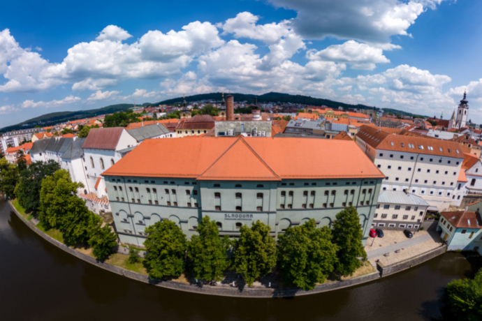 Kam o jarních prázdninách? Sladovna Písek zabaví celou rodinu!