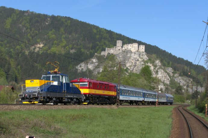 Retro Train opět na Slovensku. 85. výročí tratě Kozárovce – Zlaté Moravce – Jelenec (- Lužianky)
