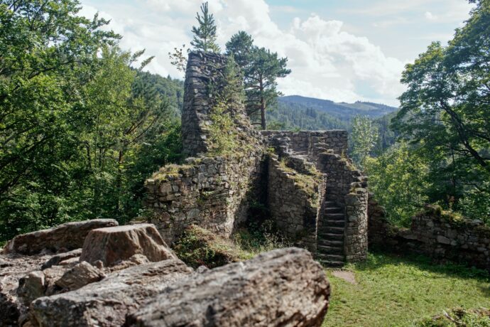 Zřícenina hradu Rychleby. Foto: ©Pavel Sehnálek