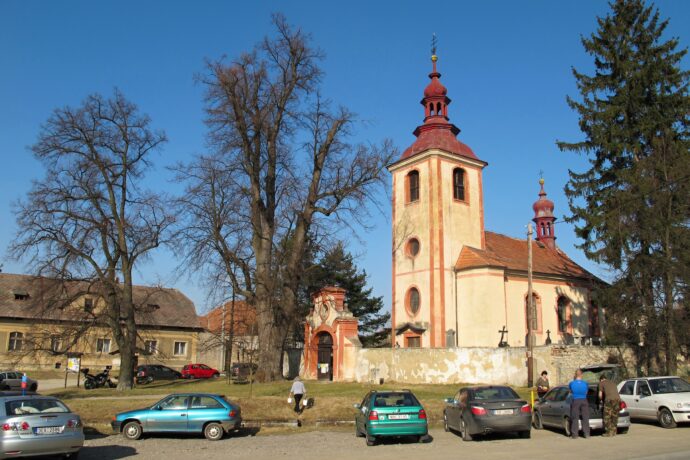 Kostel sv. Stanislava v Mořině