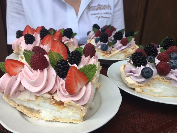 Dezert Pavlova. Foto: ©Zámek Jemniště