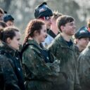 Paintballgame nabízí kromě klasických herních balíčků i herní balíčky vytvořené speciálně pro školy s možností výběru venkovní či kryté arény.