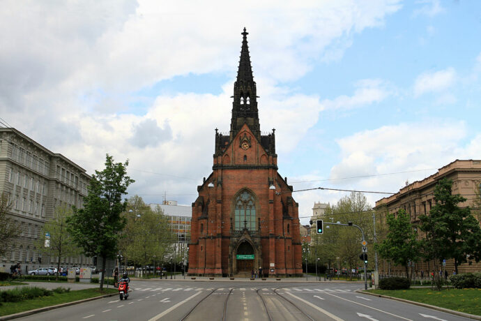 Červený kostel evangelický, Jana Amose Komenského. Foto © Wikimedia Commons