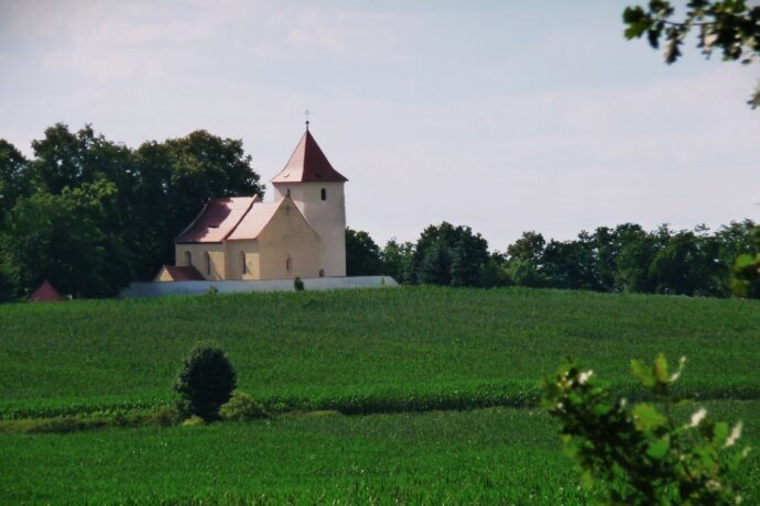 Kostel svatého Víta — Srbice