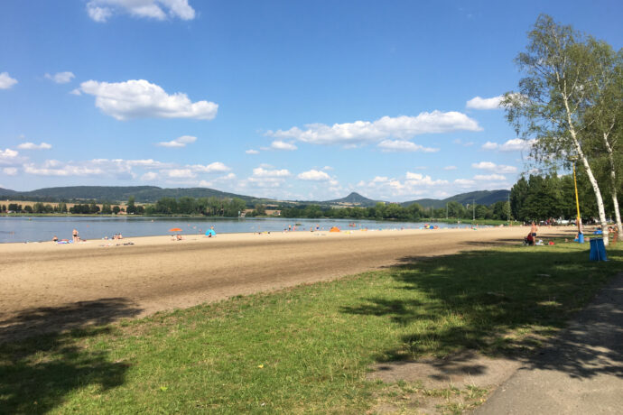 Jezero Chmelař