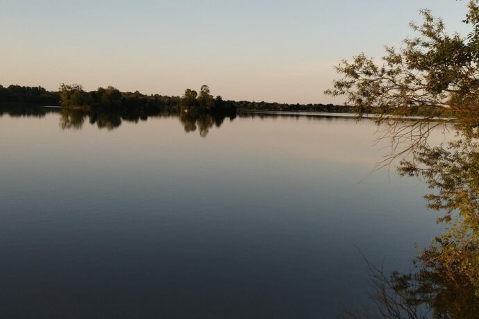 Jezero u Dolního Benešova
