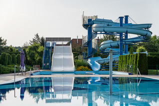 Koupaliště a kemp Lodín
