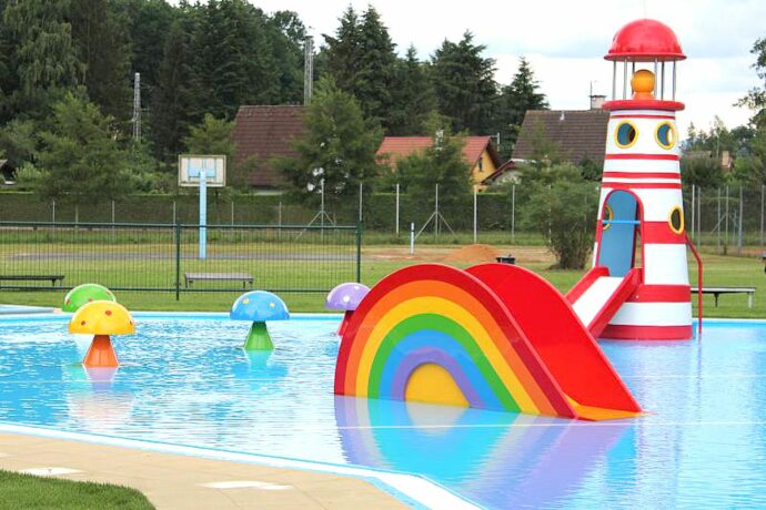 Plavecký areál a letní koupaliště Klatovy