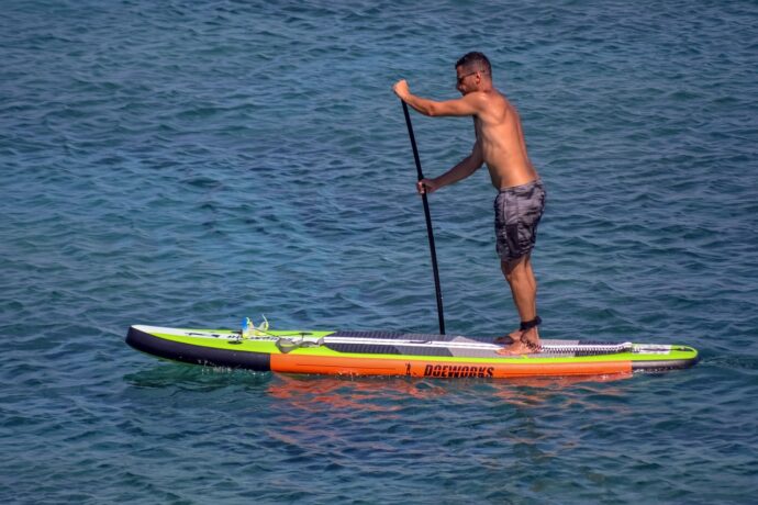Paddleboarding. Foto © Pixabay
