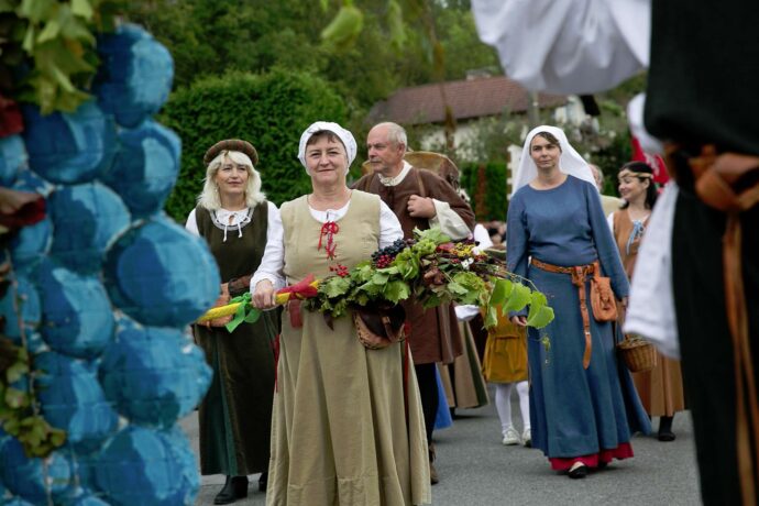 Vinobraní Karlštejn 2024. Za vínem na až na hrad!