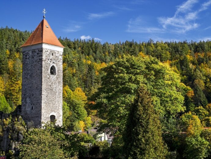Hradní věž Nejdek. Foto: ©J.Holakovský