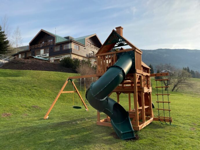 Dětské hřiště. Foto: ©Hotel Zátiší