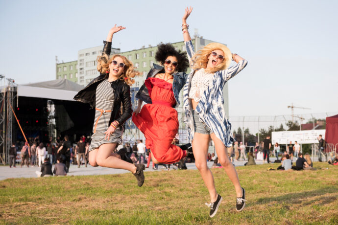 České jarní festivaly a koncerty, které si nesmíte nechat ujít