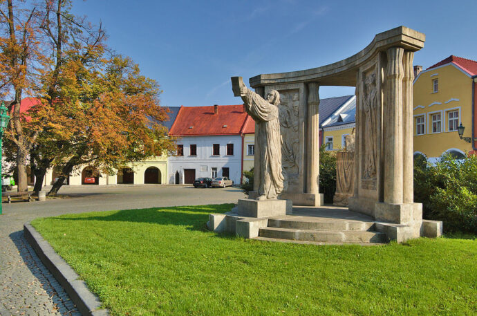 Pomník Jana Blahoslava, Horní náměstí, Přerov. Foto © Jiří Komárek / Creative Commons / CC-BY-SA-4.0