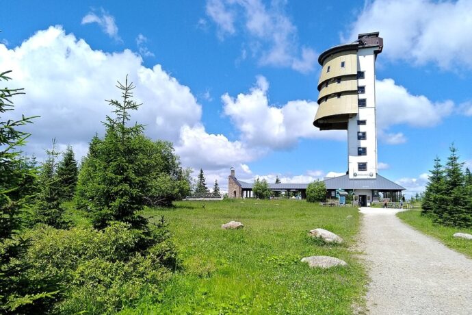 Putování za dechberoucími výhledy po Česku. Rozhledny, které stojí za výstup