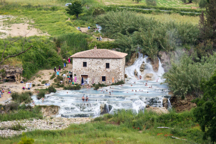 Saturnia. Foto © Raimond Spekking / Creative Commons / CC-BY-SA-4.0