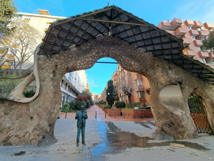 Barcelona. Barcelona. Puerta de la Finca Miralles. Foto © se svolením Pavel Liprt