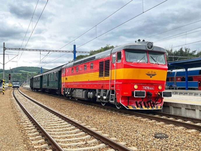 Retro vlaky. Foto: ©Valenta Rail