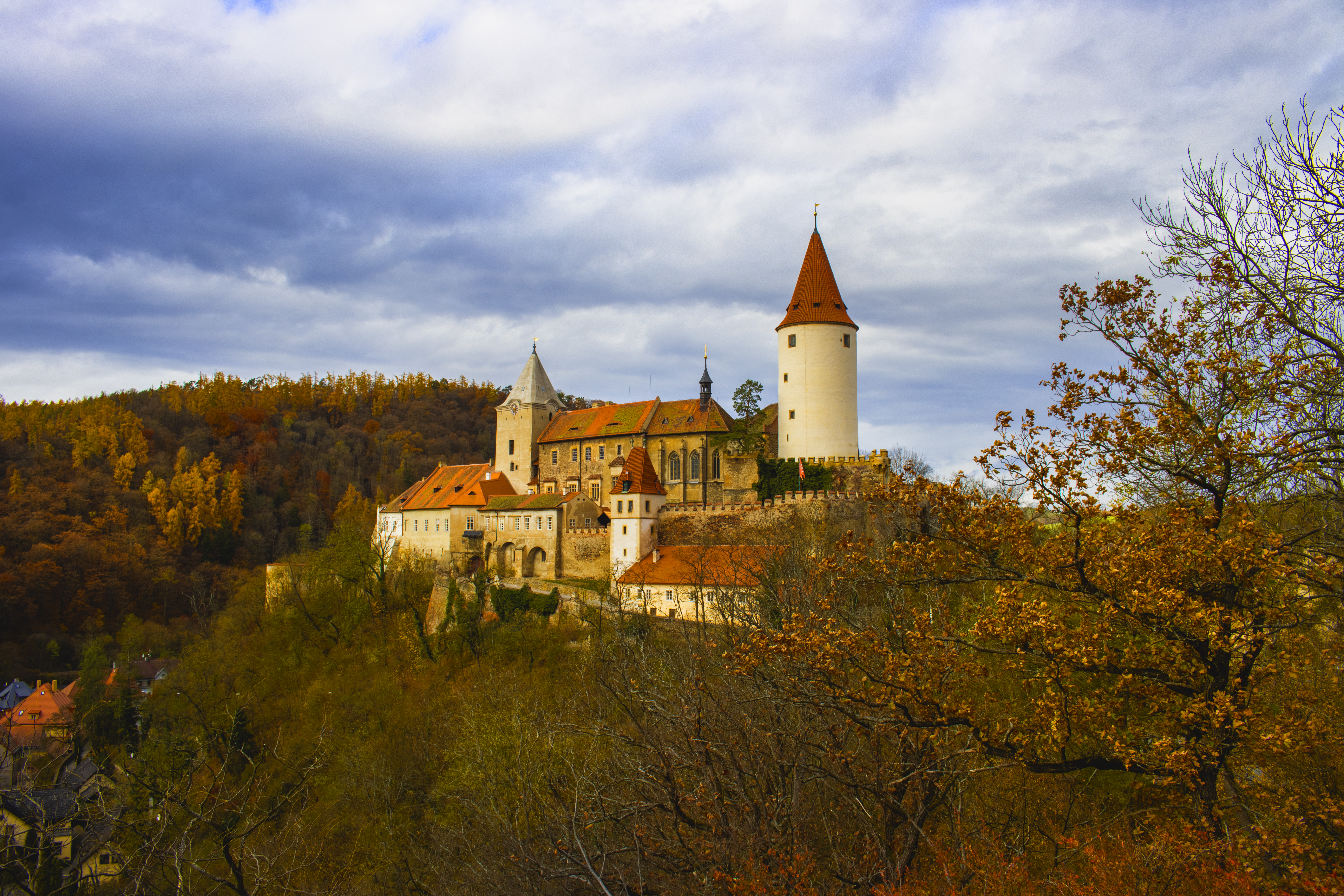 Hrad Křivoklát – královský klenot uprostřed hlubokých lesů