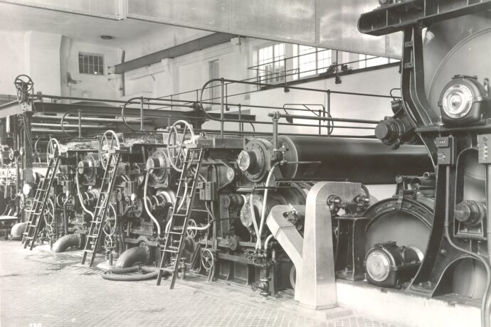 Mokrá část rotostroje papírny ve Větřní, 1934. Foto: ©Regionální muzeum v Českém Krumlově 