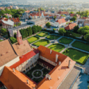 Klášter - zahrada. Foto: ©Milan Mikula