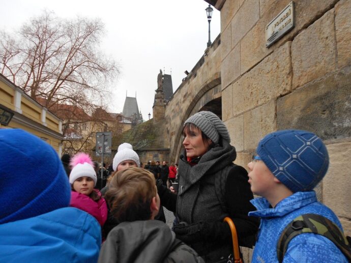 Když se dějepis změní v napínavý příběh: Zážitkové programy pro školy v Praze. Foto: © Strašidelná Praha
