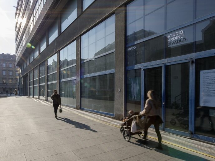 Studio Hrdinů sídlí ve Veletržním paláci na praze 7. Foto: © Pavel Svoboda