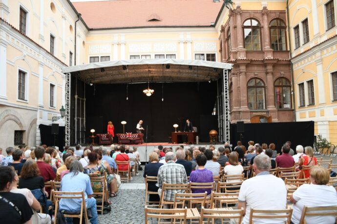 Divadelní představení Divadla Bez zábradlí. Foto: © Muzeum Podblanicka