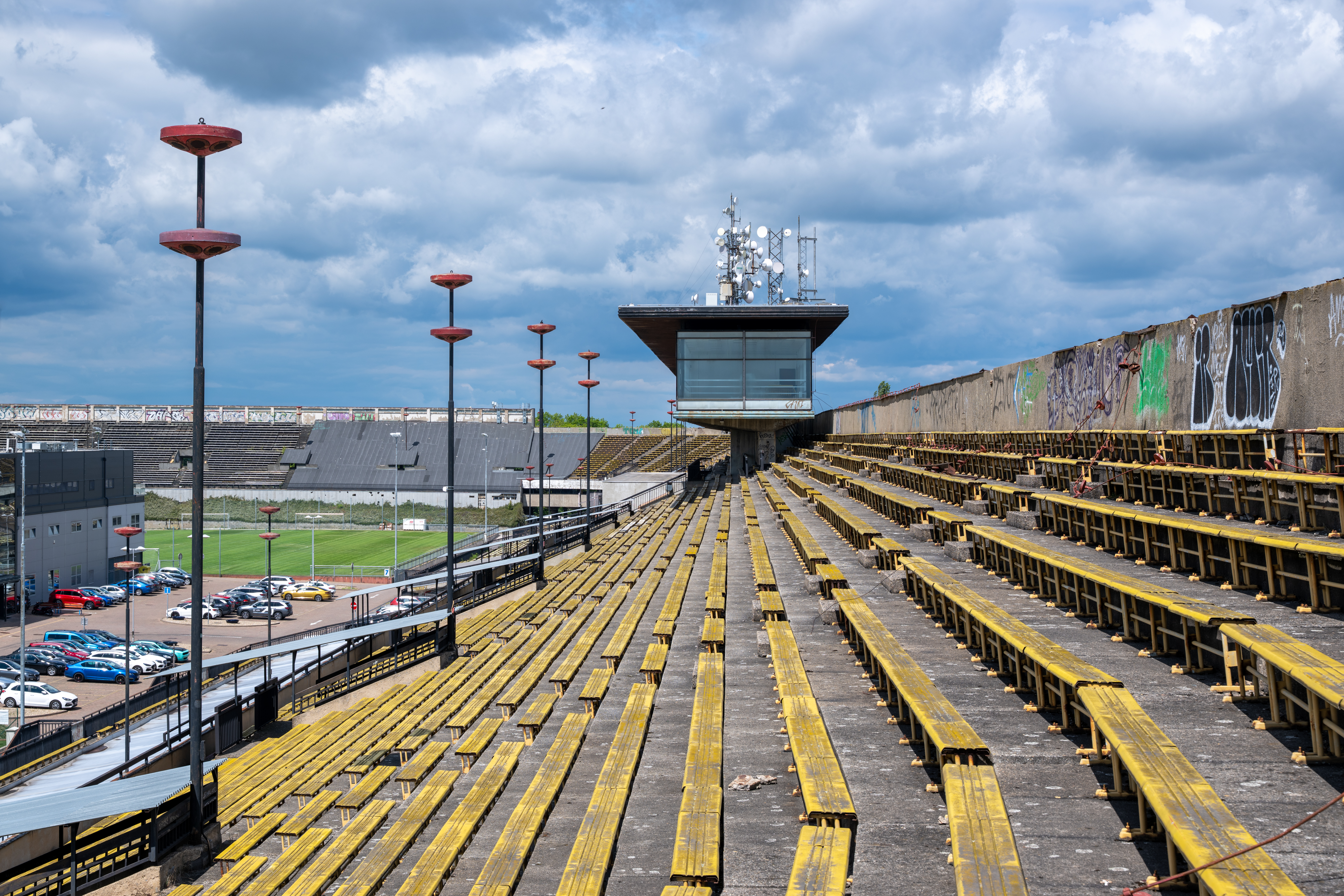 Velký strahovský stadion – z tribuny na tribunu